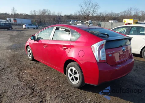 2015 Toyota Prius Two z USA, uszkodzony, nr VIN JTDKN3DU0F1924319